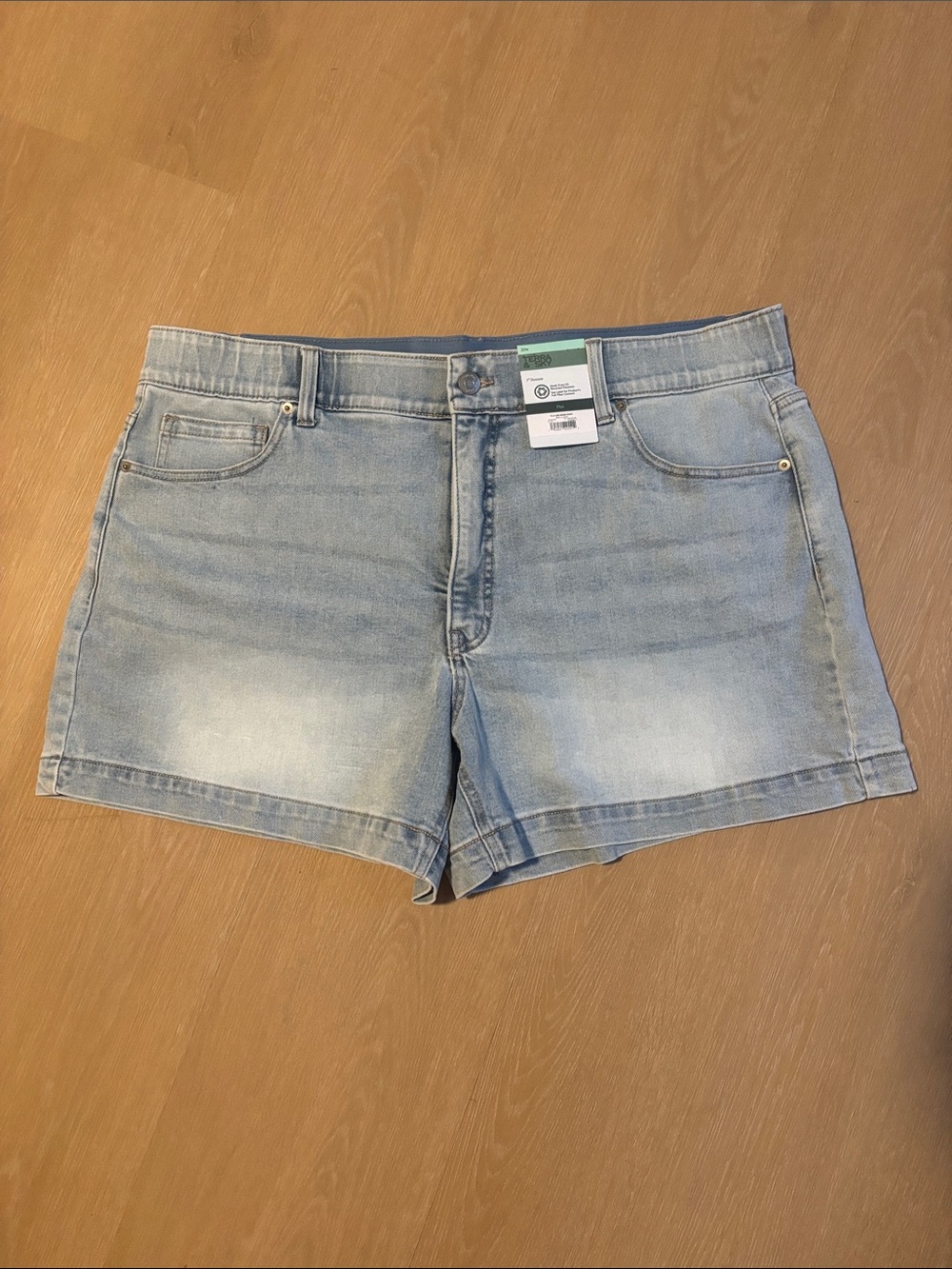NWT Terra & Sky 5" Inseam Denim Shorts size 20W